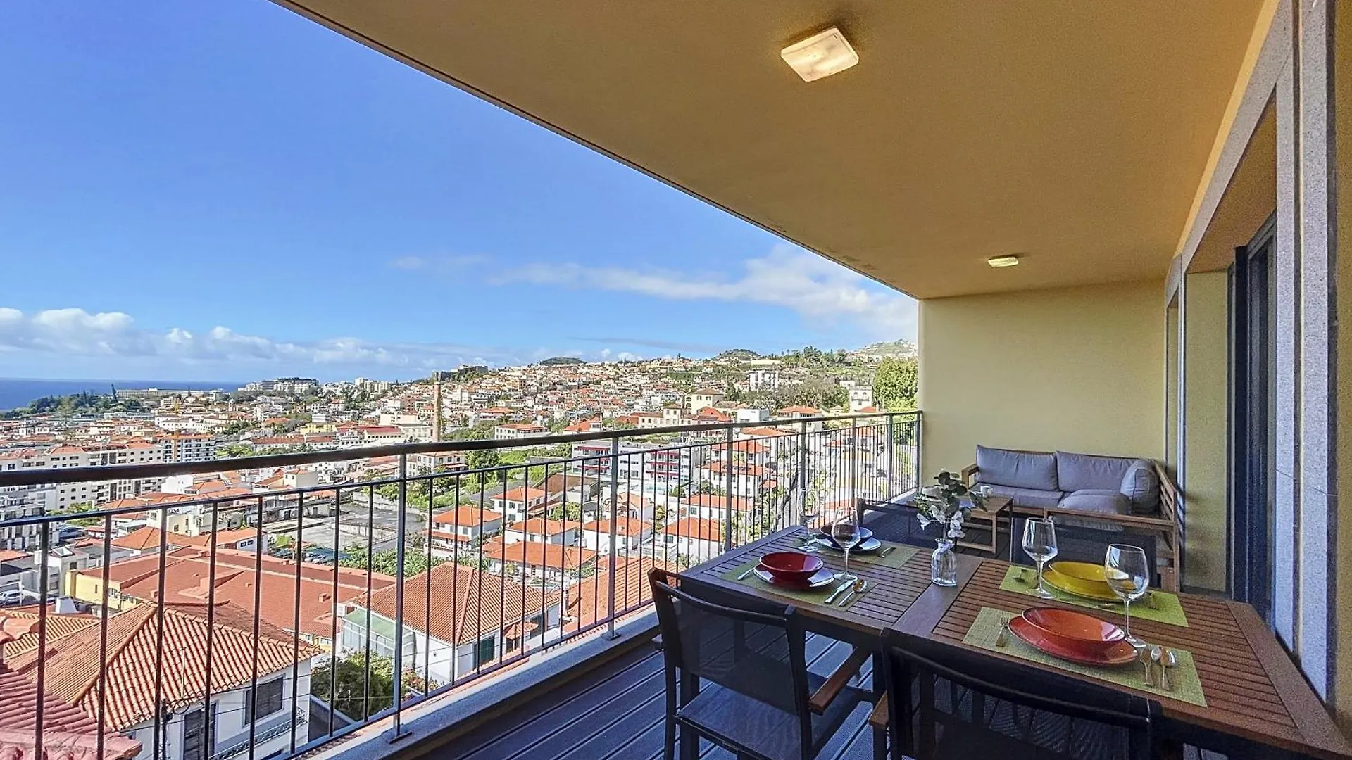 The View By Atlantic Holiday Funchal 0*,  Portugália